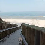 Polnische Ostsee Mit Kamin بيت للعطل