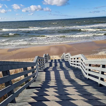 別荘 Polnische Ostsee Mit Kamin Sierosław